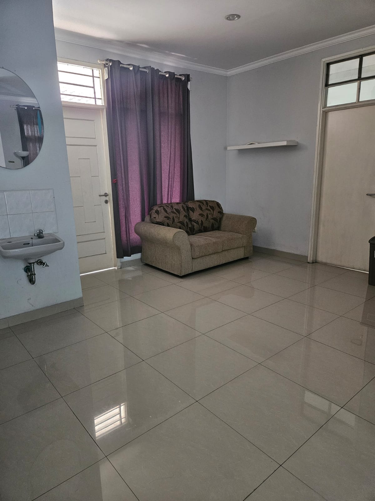 DiSewakan Rumah Fully Furnished di Taman Beverly Lippo Cikarang